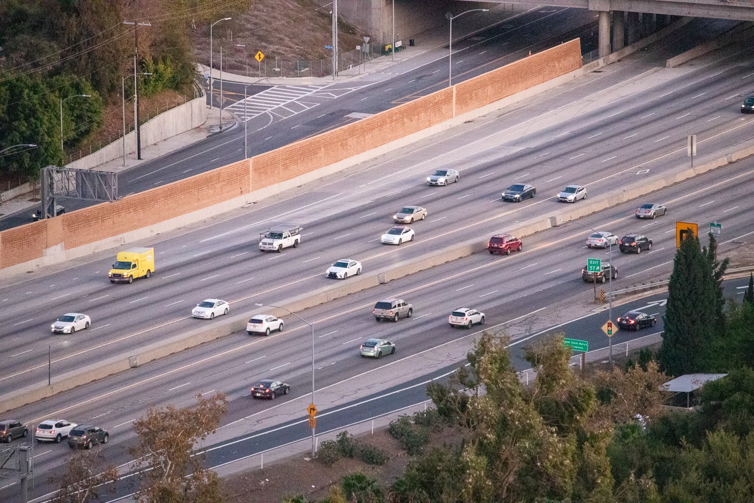 3/18 Los Angeles, CA – Injuries Reported in Car Accident on SR-91 Near Imperial Hwy