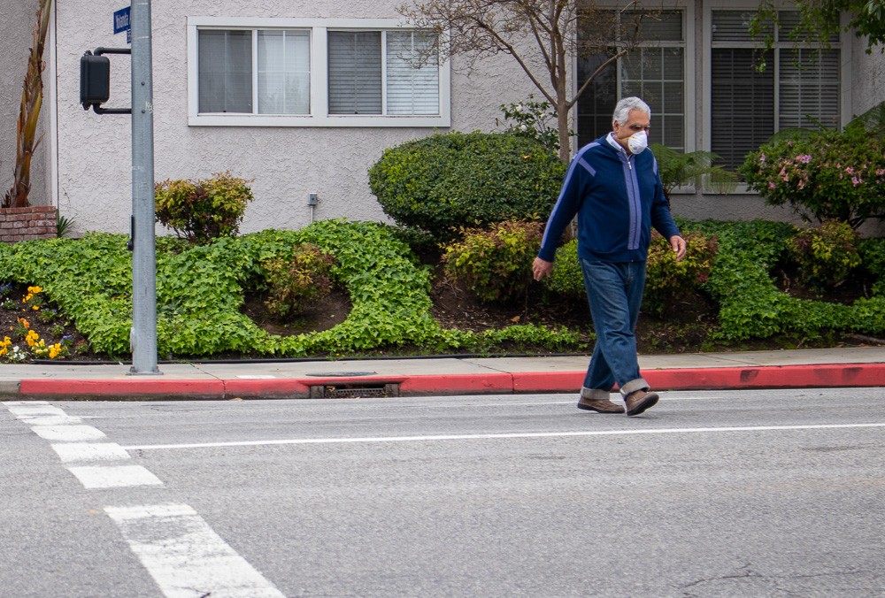 4/16 Huntington Beach, CA – Man Killed in Pedestrian Accident on Yorktown Ave