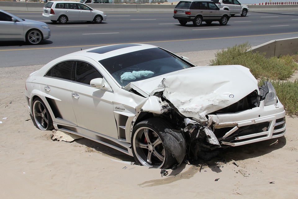 Santa Ana, CA – Injuries Reported in Auto Wreck on CA-91 E near CA-241