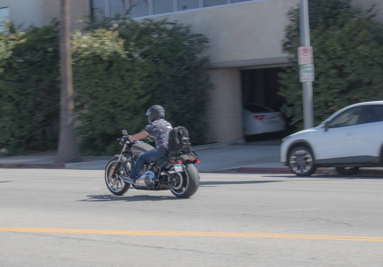 Santa Ana, CA - Motorcyclist Dead, Two Hospitalized After Vehicle Wreck on I-605 at South St