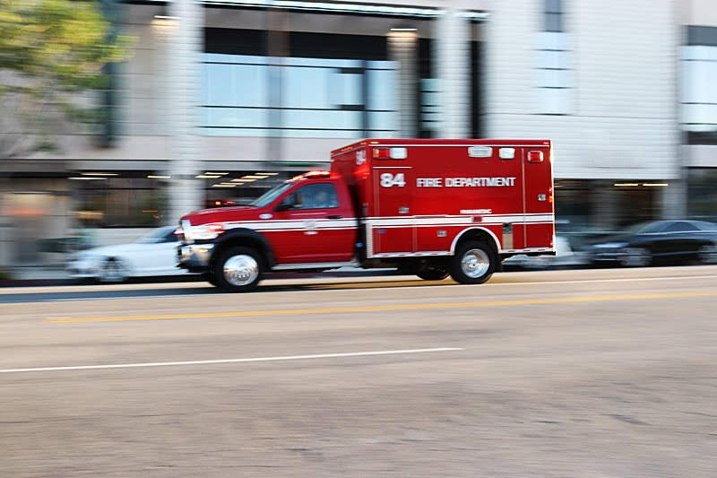 Santa Ana, CA - Multi-Vehicle Wreck w/Injuries on SR 55 at Dyer Rd